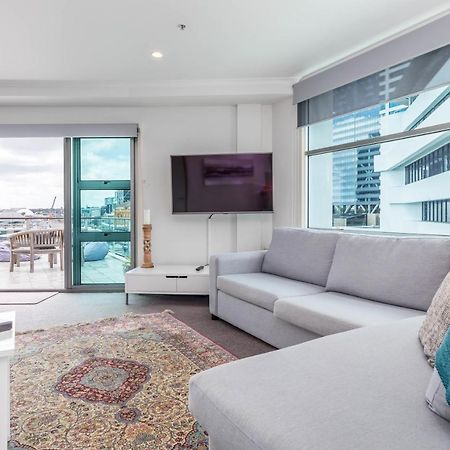 Stunning Waterfront Location With Huge Balcony! Lejlighed Auckland Eksteriør billede